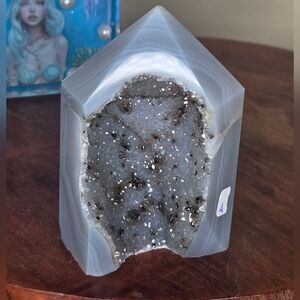 Druzy Agate Tower